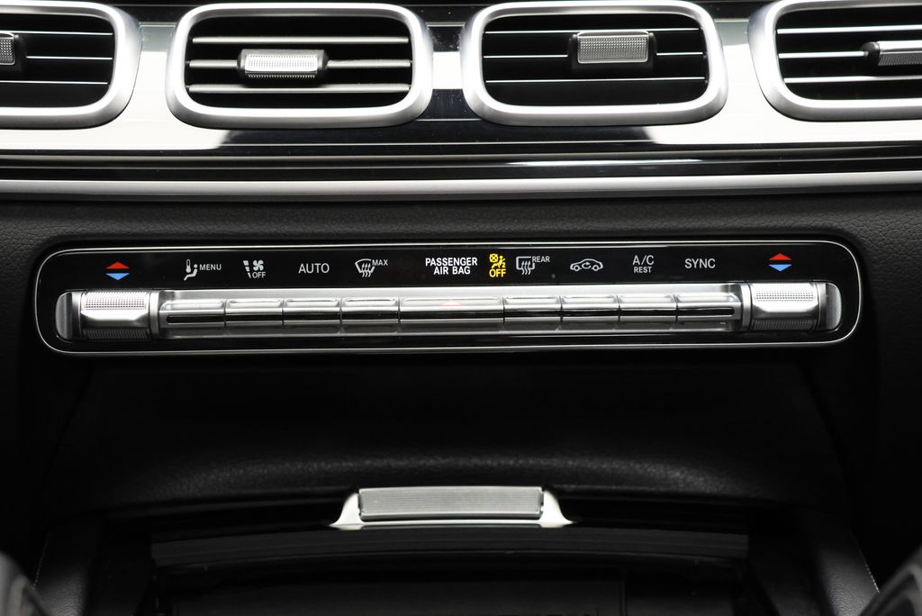 Thumbnail: 2024 Mercedes-Benz GLS - 24