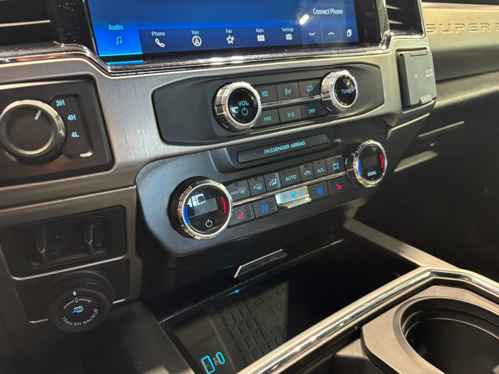 2022 Ford F-350SD Platinum