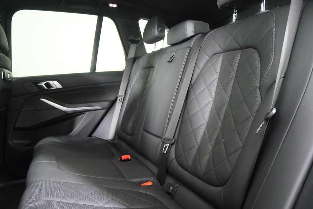 Thumbnail: 2024 BMW X5 - 16