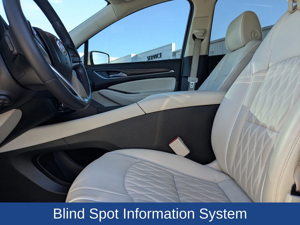 2024 Buick Enclave Avenir FWD