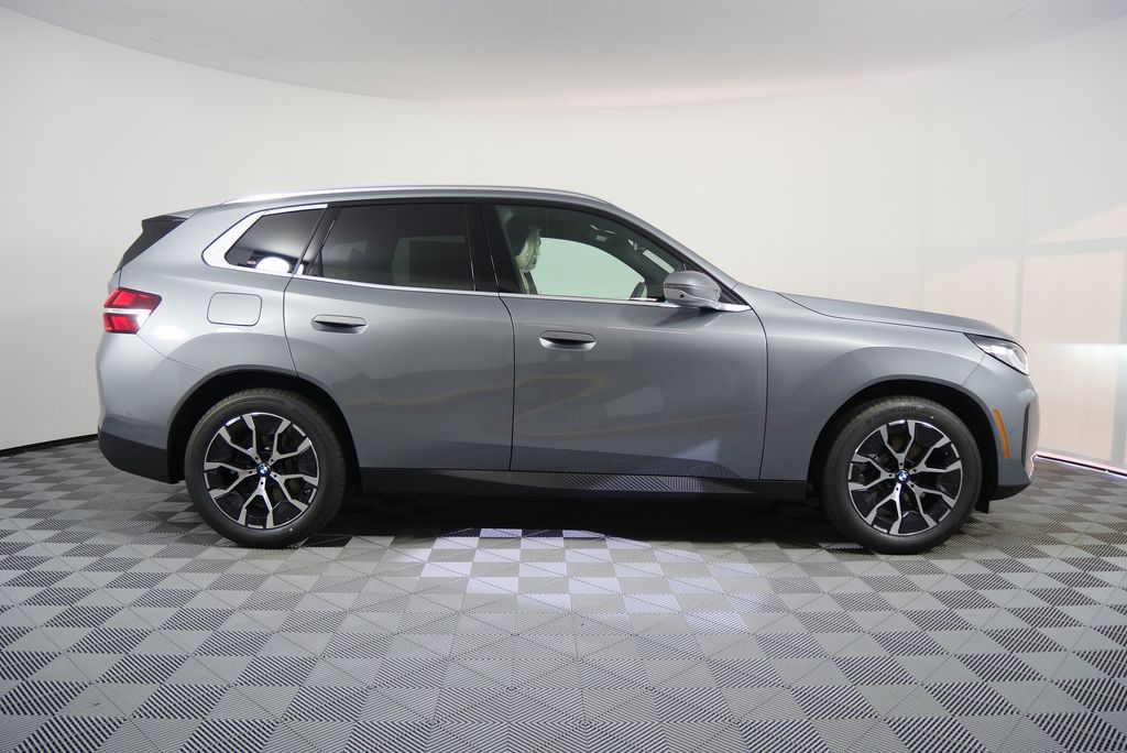 Thumbnail: 2025 BMW X3 - 2