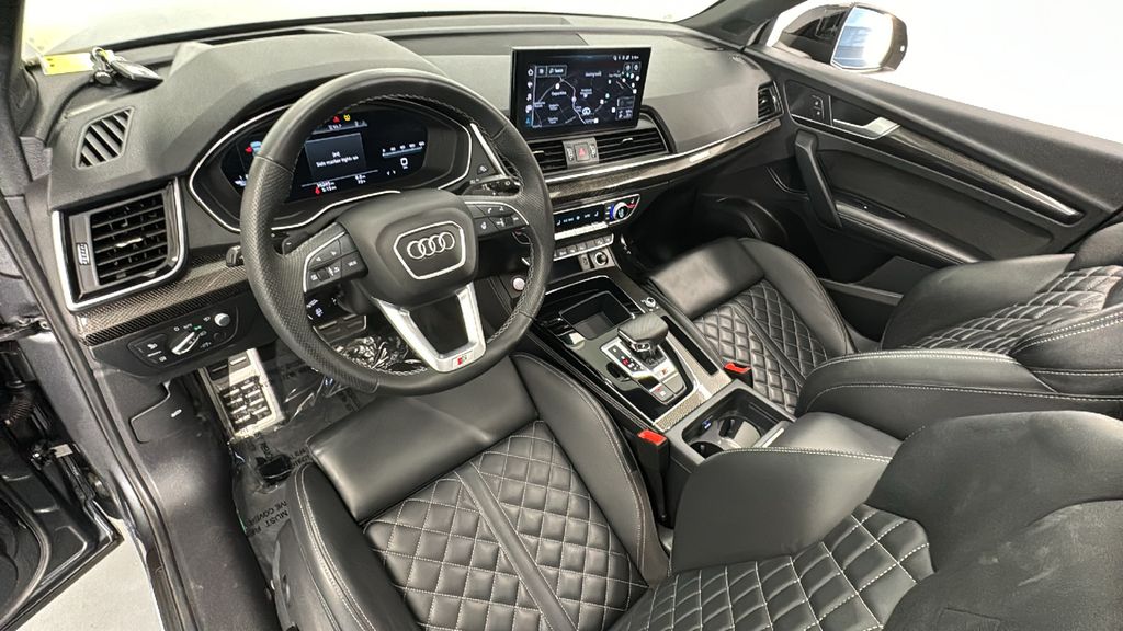 2022 Audi SQ5 Prestige 4