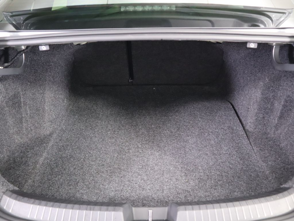 Thumbnail: 2021 Volkswagen Jetta - 28