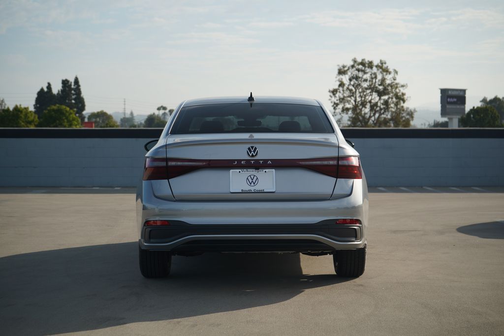 Thumbnail: 2026 Volkswagen Jetta - 4