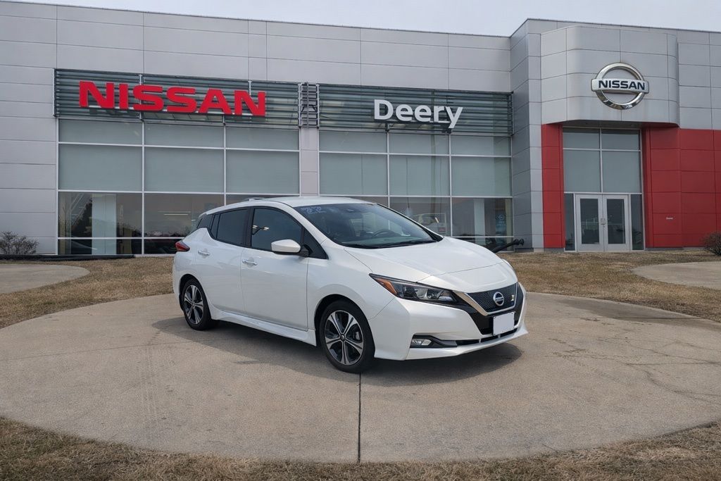2022 Nissan LEAF SV FWD