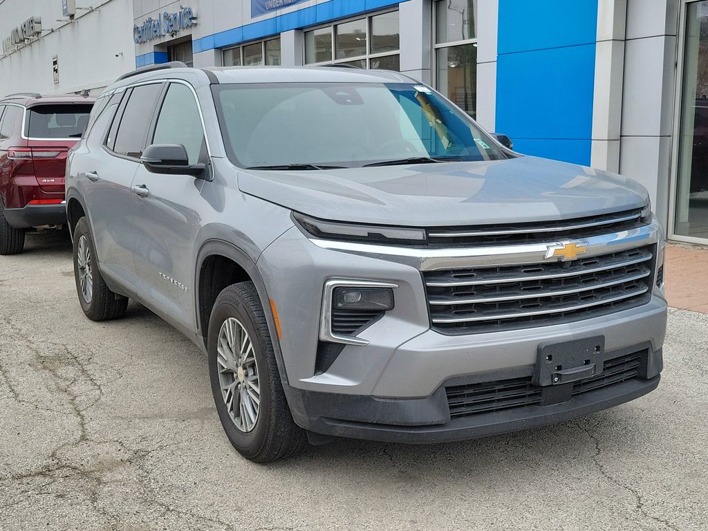 2025 Chevrolet Traverse LT FWD