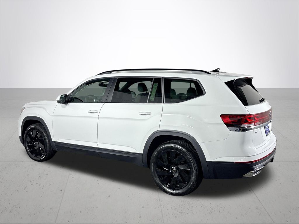 2025 Volkswagen Atlas 2.0T SE w/Technology