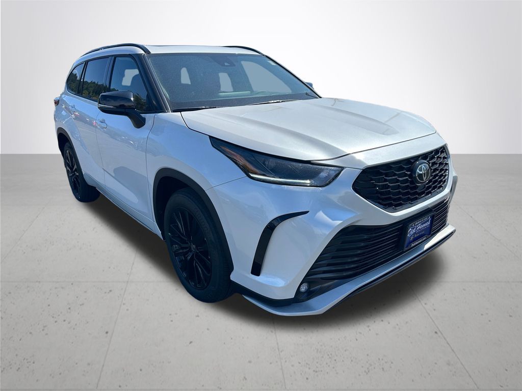 2025 Toyota Highlander XSE