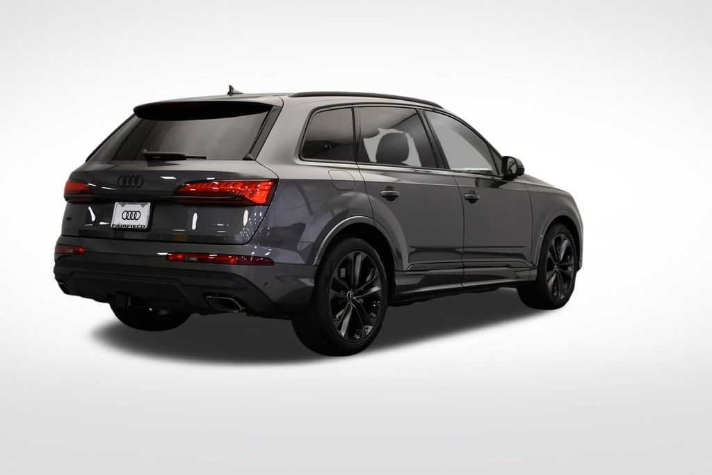 Thumbnail: 2026 Audi Q7 - 5