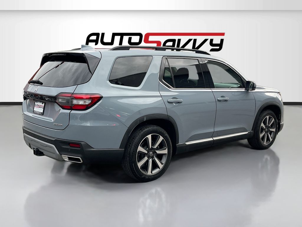 Used 2023 Gray Honda Touring image 7