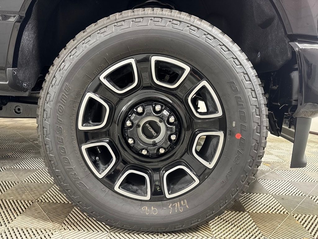 New 2026 Black Ford Platinum image 15