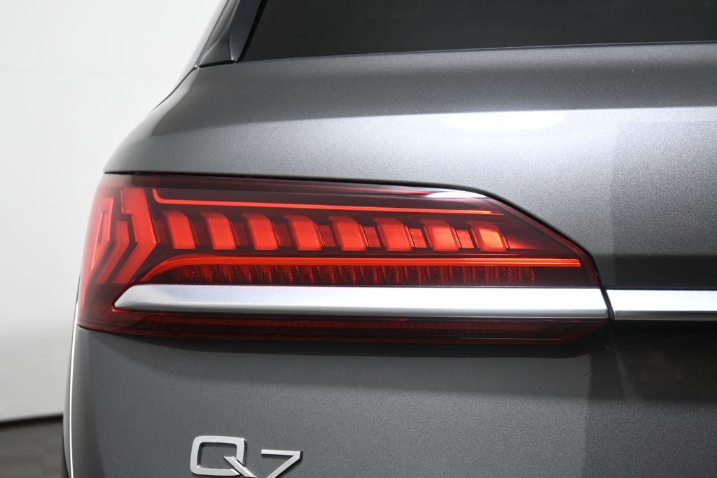 2022 Audi Q7 Prestige 12