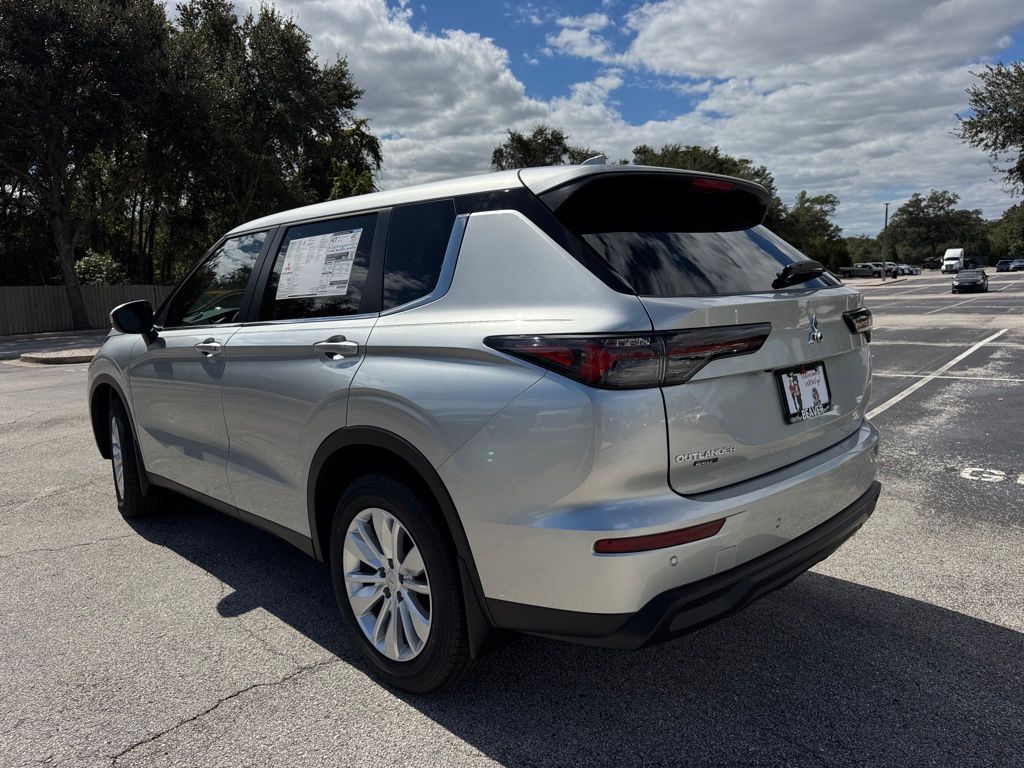 New 2025 Mitsubishi Outlander SUV
