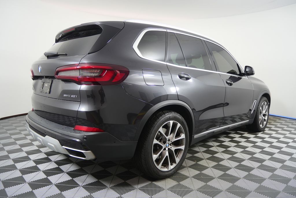 Thumbnail: 2021 BMW X5 - 3