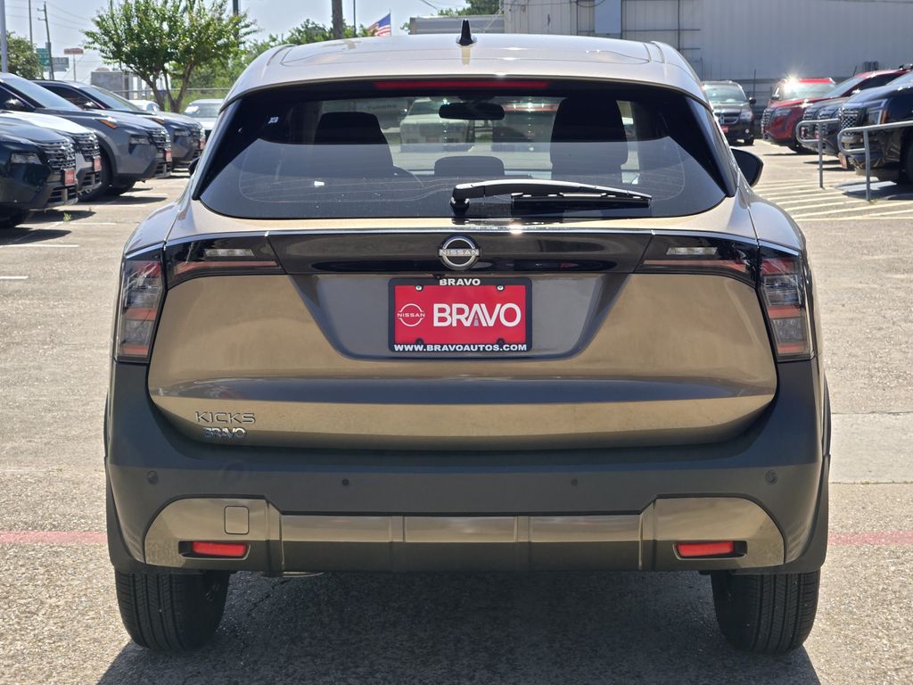 2026 Nissan Kicks S - 4