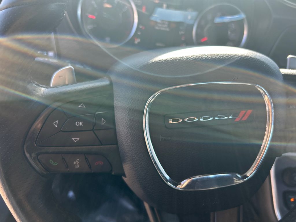 2017 Dodge Challenger R/T 13