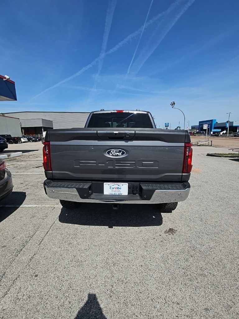 View vehicle photo 7