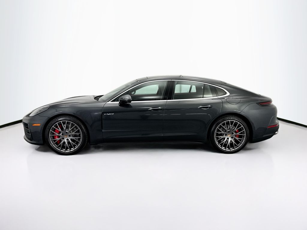 Thumbnail: 2026 Porsche Panamera - 2
