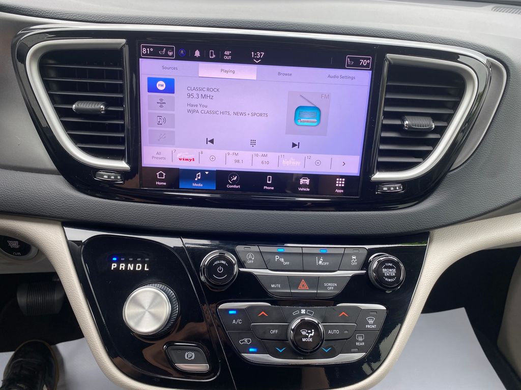 2023 Chrysler Pacifica Touring L Silver at Klick Lewis Buick Chevrolet