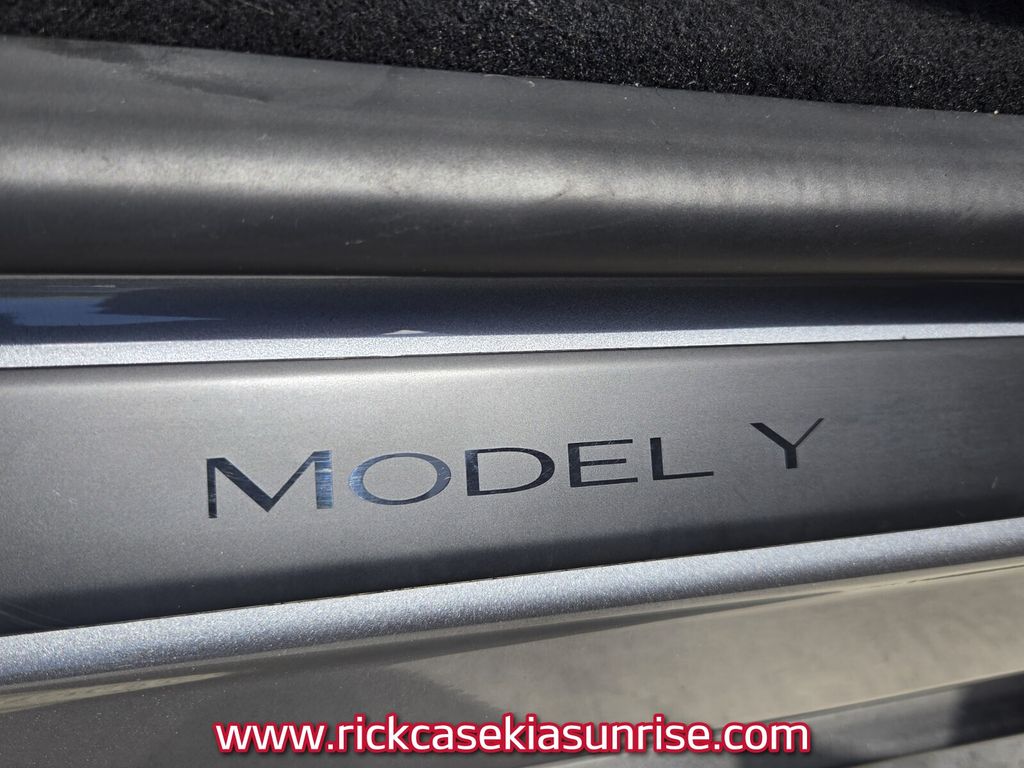 2026 Tesla Model Y - $43,772