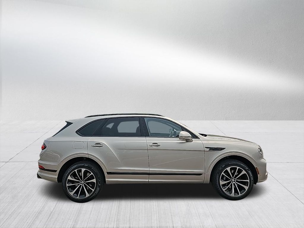 2023 Bentley Bentayga V8 4