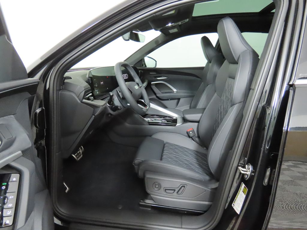 2025 Audi SQ5 Premium 19