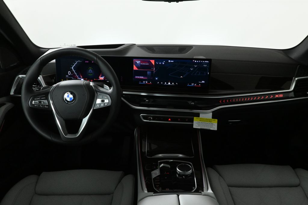 Thumbnail: 2026 BMW X5 - 17