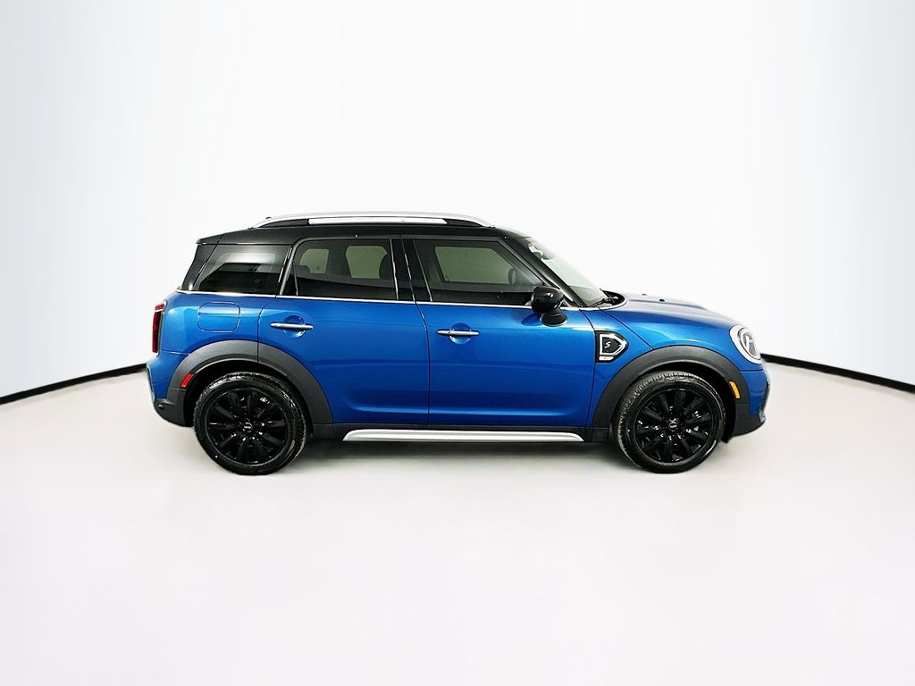 2024 MINI Cooper Countryman Iconic 4