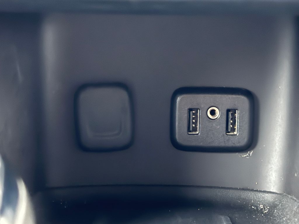 Thumbnail: 2017 GMC Acadia - 16