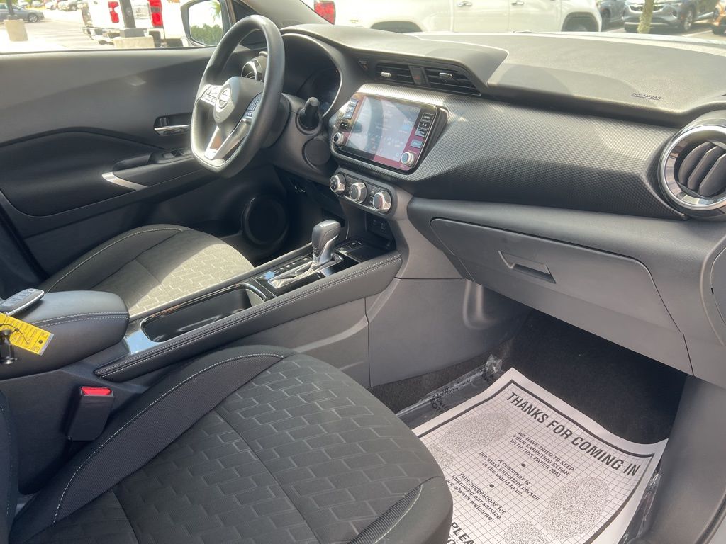 2024 Boulder Gray Pearl Nissan Kicks SV FWD SUV