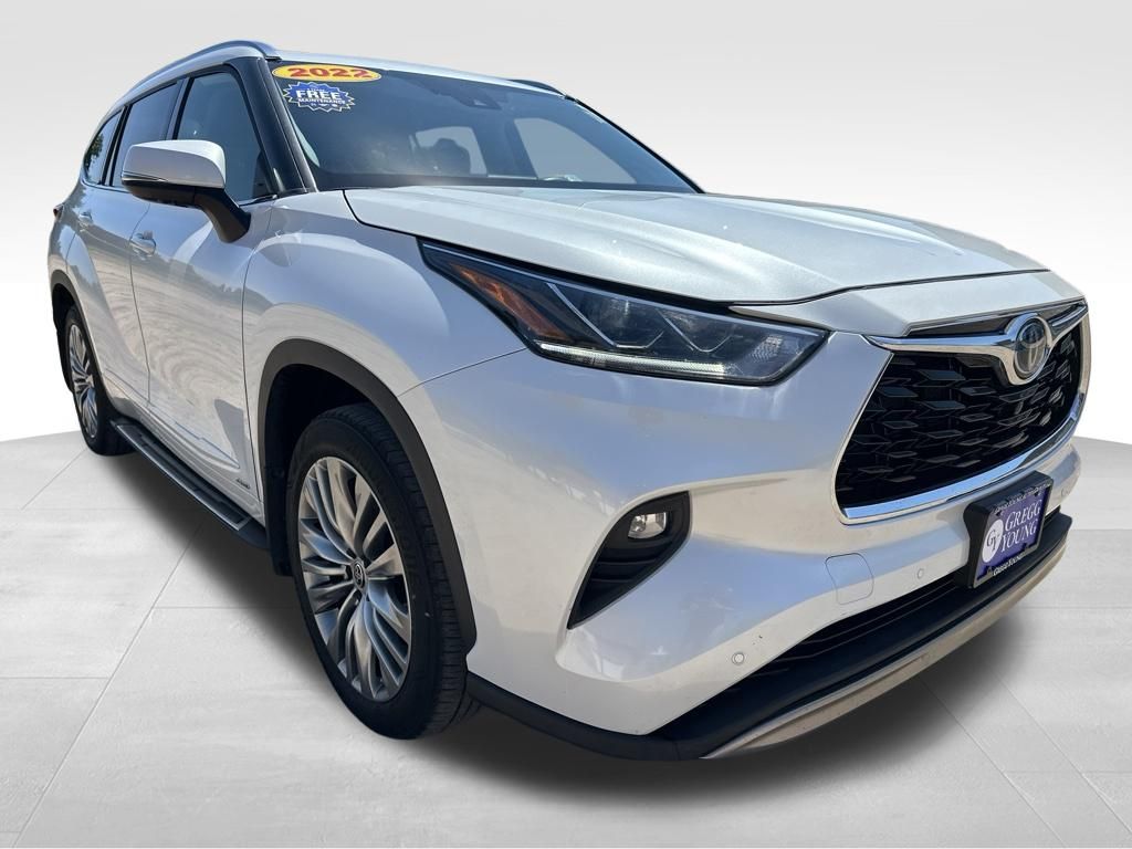 Used 2022 Toyota Highlander Hybrid SUV