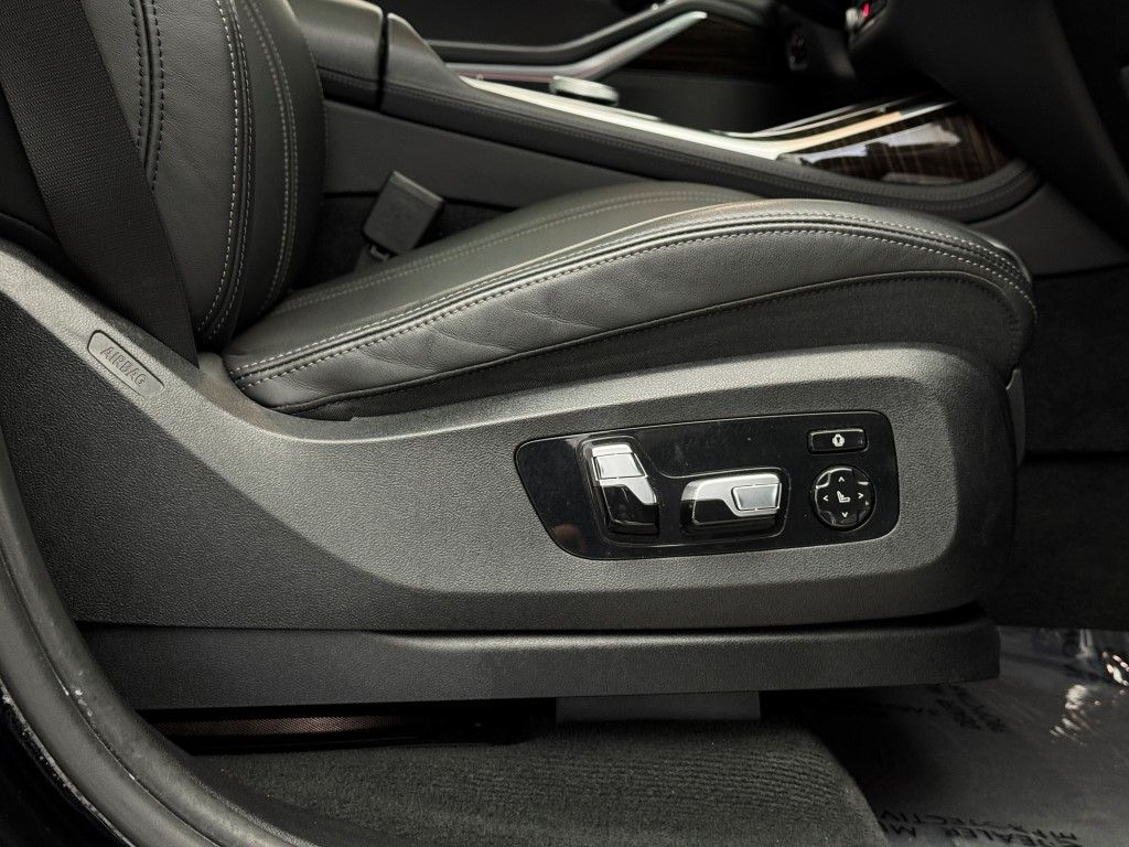 2023 BMW X7 xDrive40i 20
