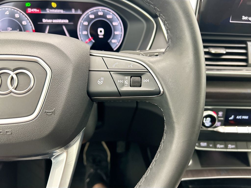 Thumbnail: 2021 Audi Q5 - 12