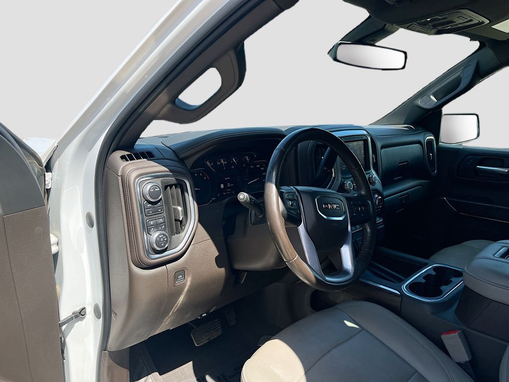 Used 2021 White GMC SLT image 9