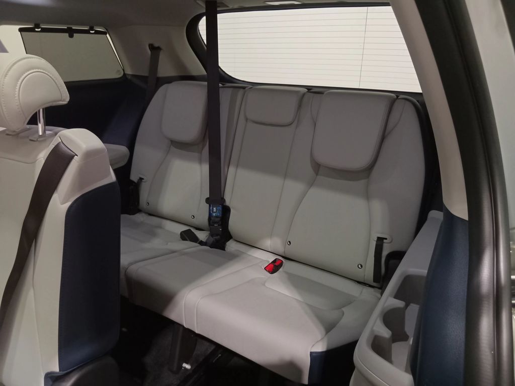 2025 Kia Carnival MPV SX