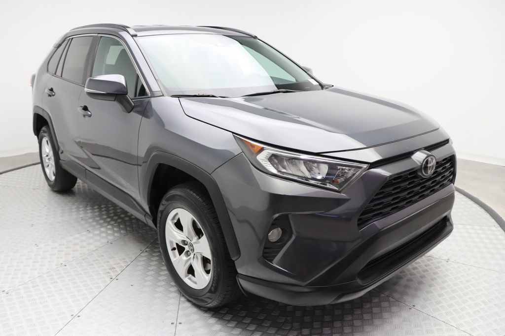 2021 Toyota RAV4 XLE 6