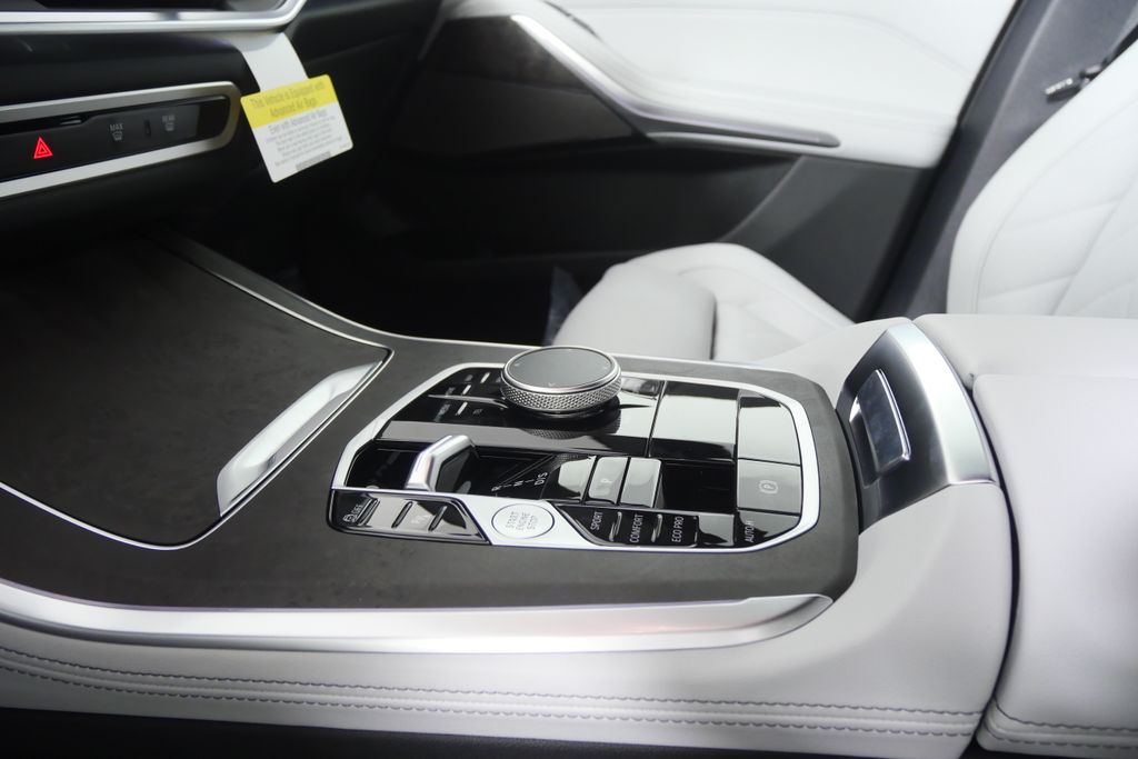 Thumbnail: 2026 BMW X5 - 22