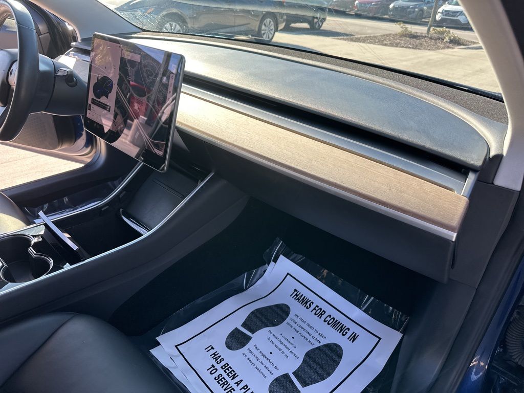 2018 Tesla Model 3 Mid Range 30