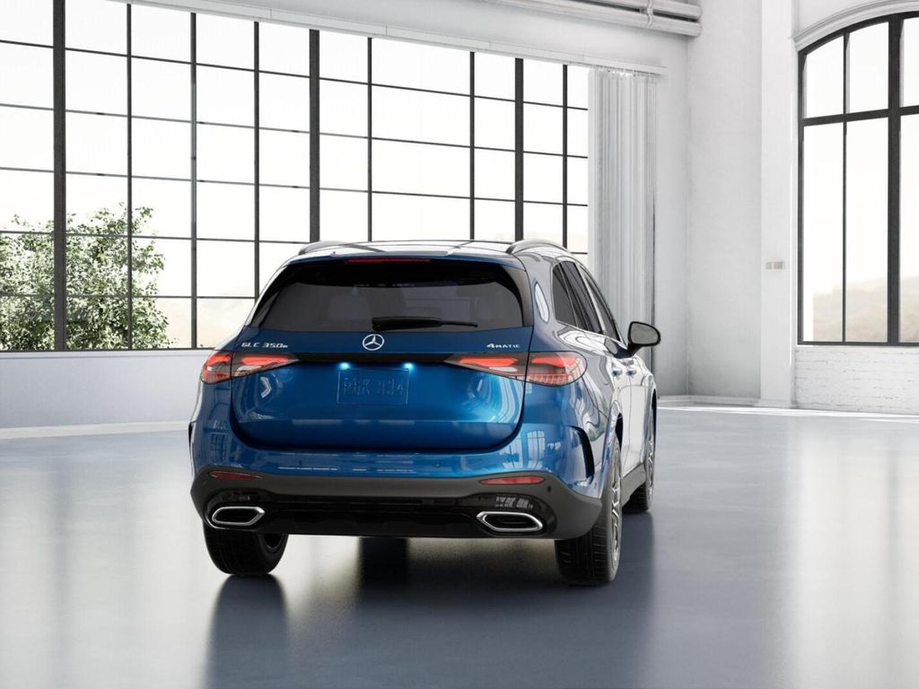 Thumbnail: 2026 Mercedes-Benz GLC - 24