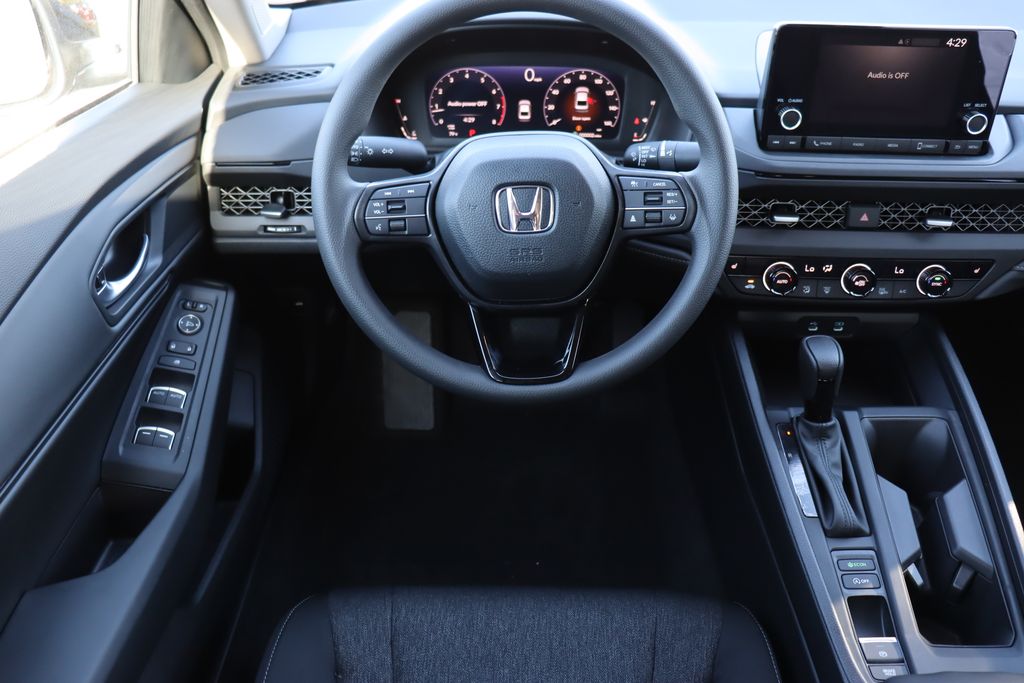 2025 Honda Accord SE 18