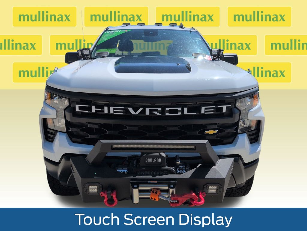 Used 2025 White Chevrolet WT image 13