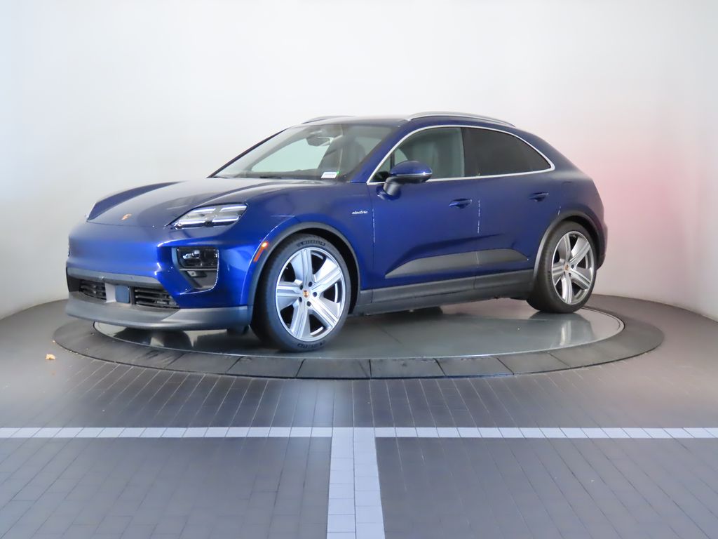 Thumbnail: 2024 Porsche Macan - 1