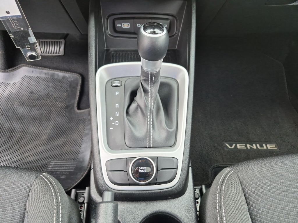 Used Car 2022 Hyundai Venue  Sel For Sale Under $20,000 In Austin, Texas