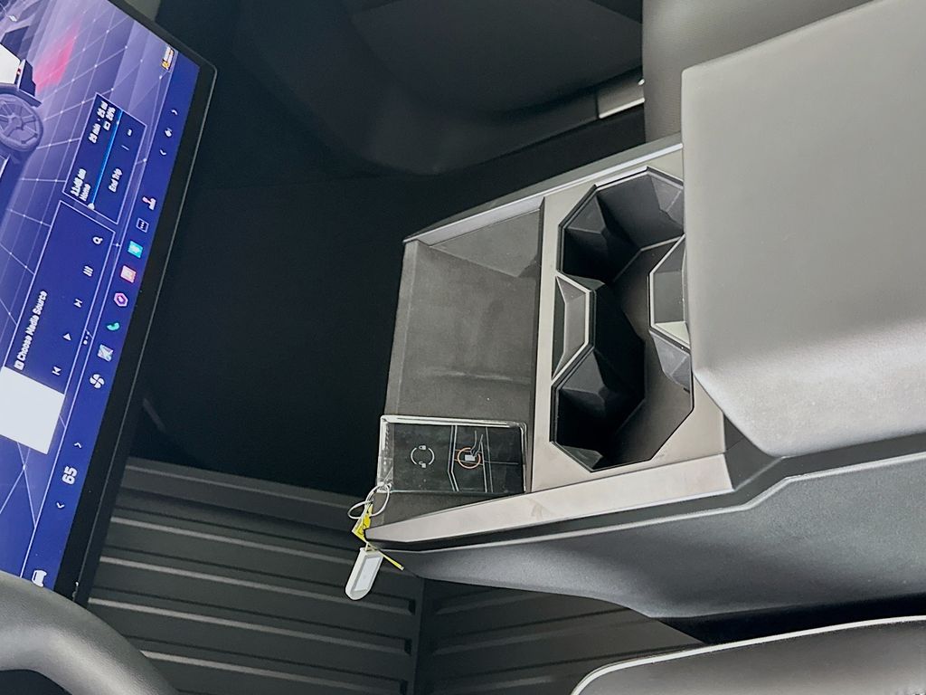 Thumbnail: 2025 Tesla Cybertruck - 17