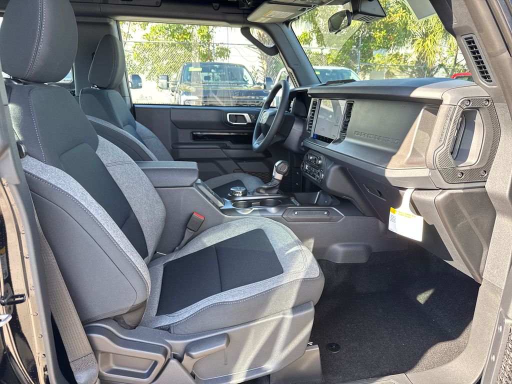 2026 Ford Bronco Base 4X4 SUV