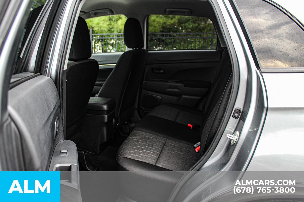 Used 2024 Gray Mitsubishi 2.0 ES image 16