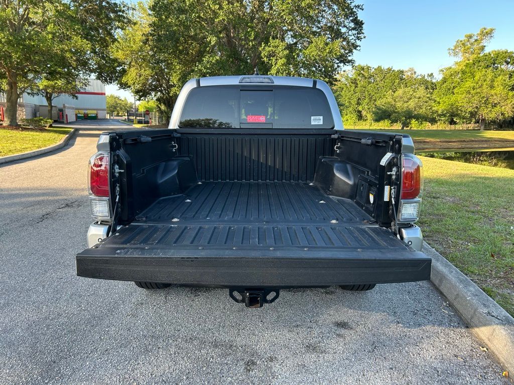 Thumbnail: 2021 Toyota Tacoma - 10