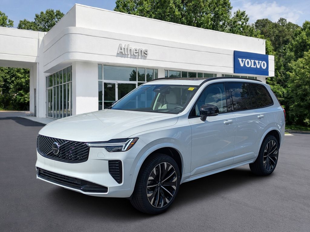 2026 Volvo XC90 B6 Ultra Dark 7-Passenger AWD