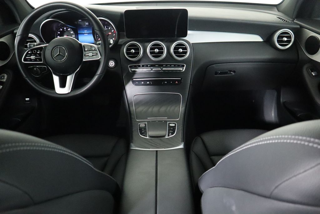 2021 Mercedes-Benz GLC 300 13