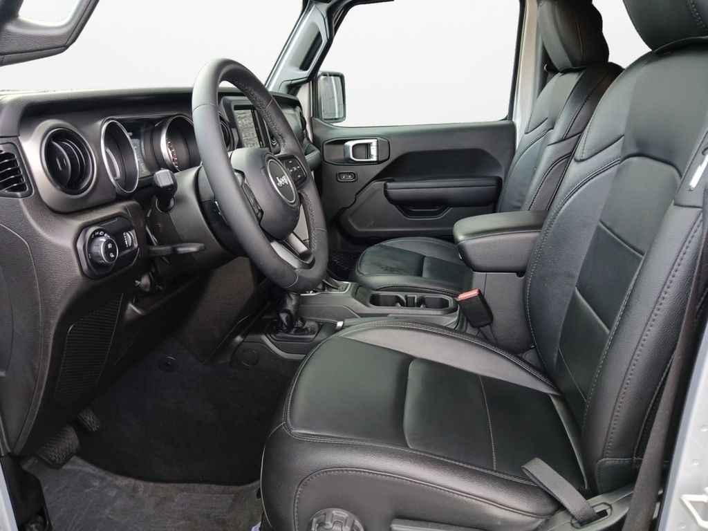 Used Car 2023 Jeep Gladiator  Texas Trail For Sale Under $35,000 In Austin, Texas